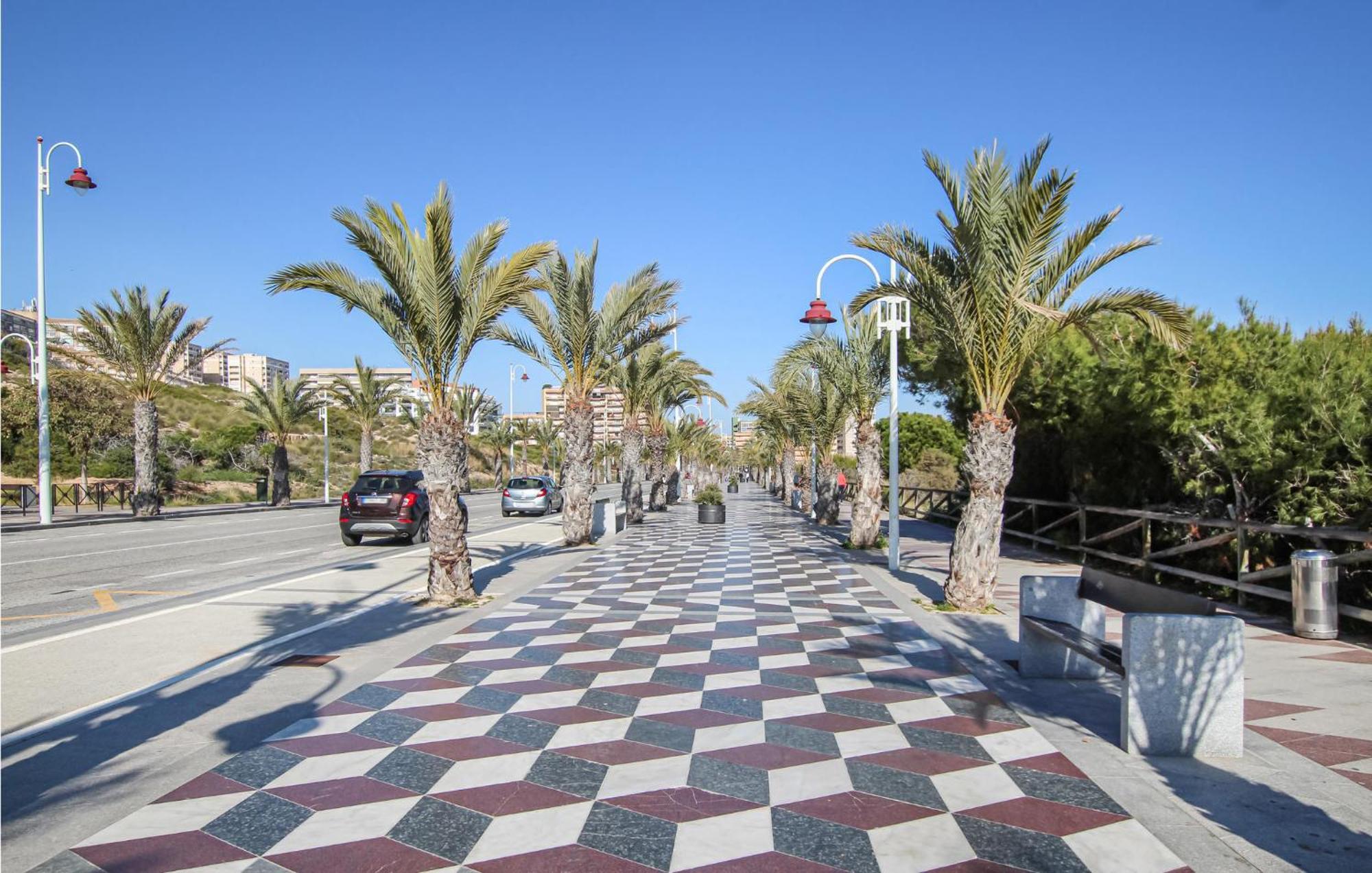 Beach Front Apartment In Los Arenales Del Sol Eksteriør bilde